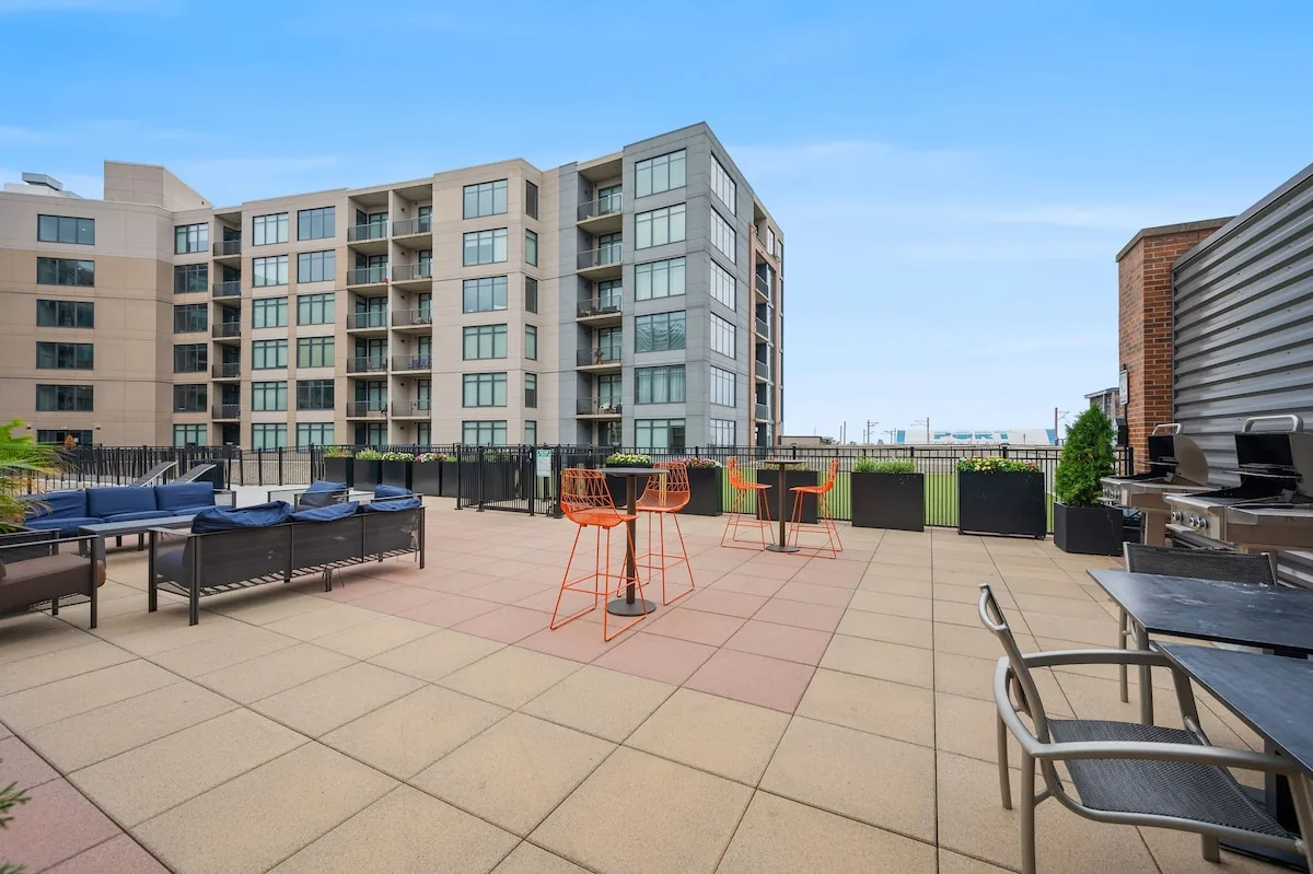 Riverfront DT Flats + Balcony + Dog Park + Parking property photo 28 of 51