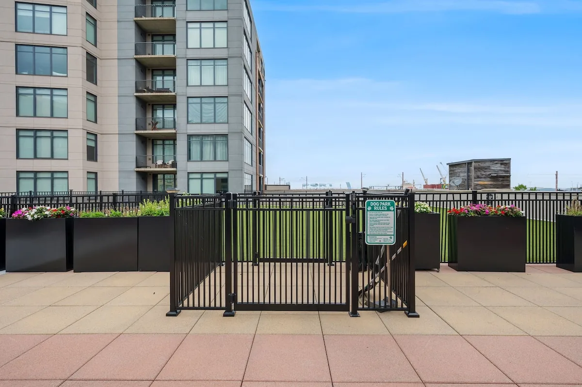Lakeview Stadium Flats DT+Balcony + Garage Parking property photo 42 of 55