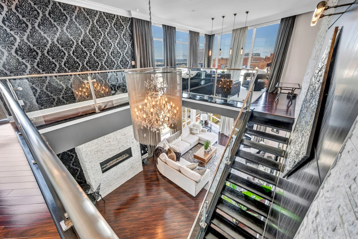 Lake Lux Penthouse + Balcony + Parking + Gym property photo 12 of 79