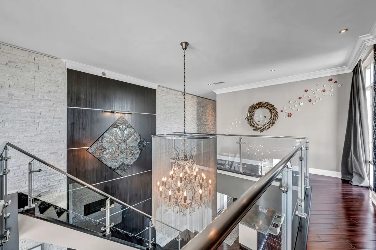 Lake Lux Penthouse + Balcony + Parking + Gym property photo 47 of 79