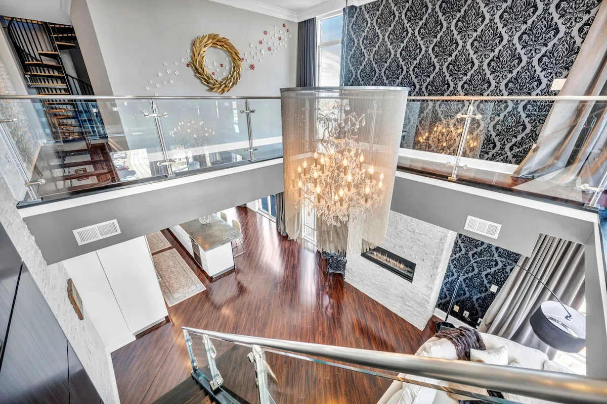 Lake Lux Penthouse + Balcony + Parking + Gym property photo 68 of 79