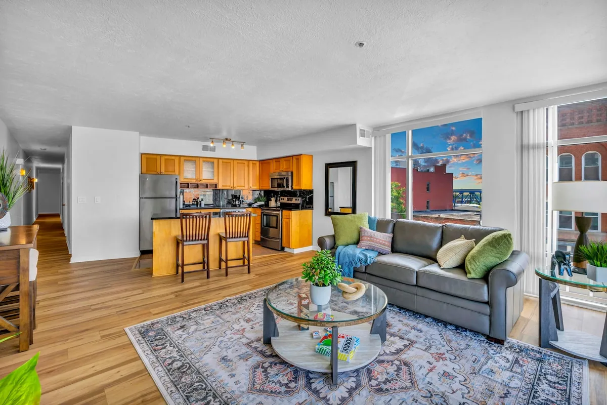 City View + Modern + Balcony + Parking + Gym property photo 12 of 41