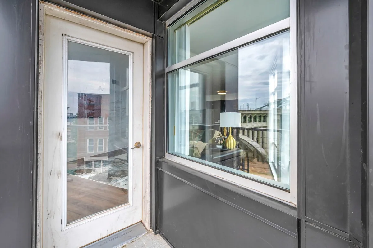 City View + Modern + Balcony + Parking + Gym property photo 33 of 53